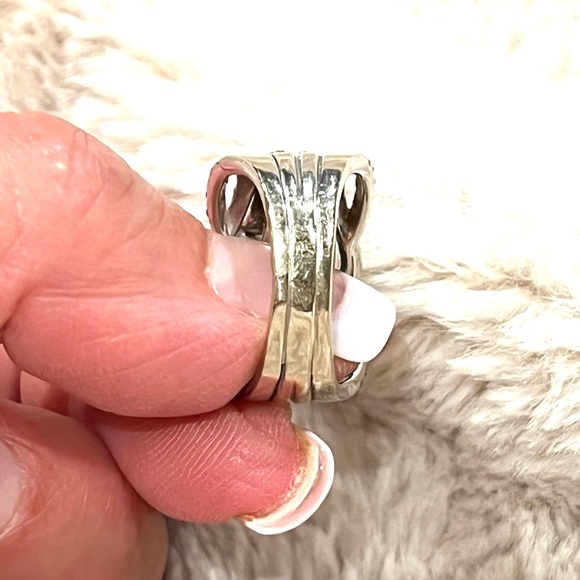 14k Diamond Wedding Set, Excellent Quality, Lightly Pre-Loved. White gold - Picture 10 of 15